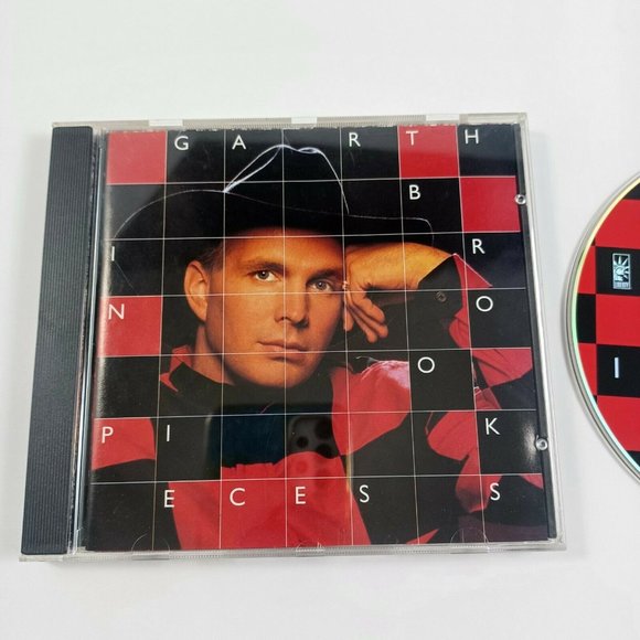Garth Brooks In Pieces CD -Country *MINIMAL WEAR - Picture 2 of 12